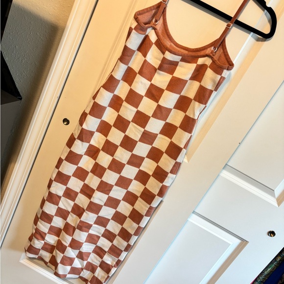 Brown and White Checkered sweater Dress adjustable straps - Picture 3 of 4